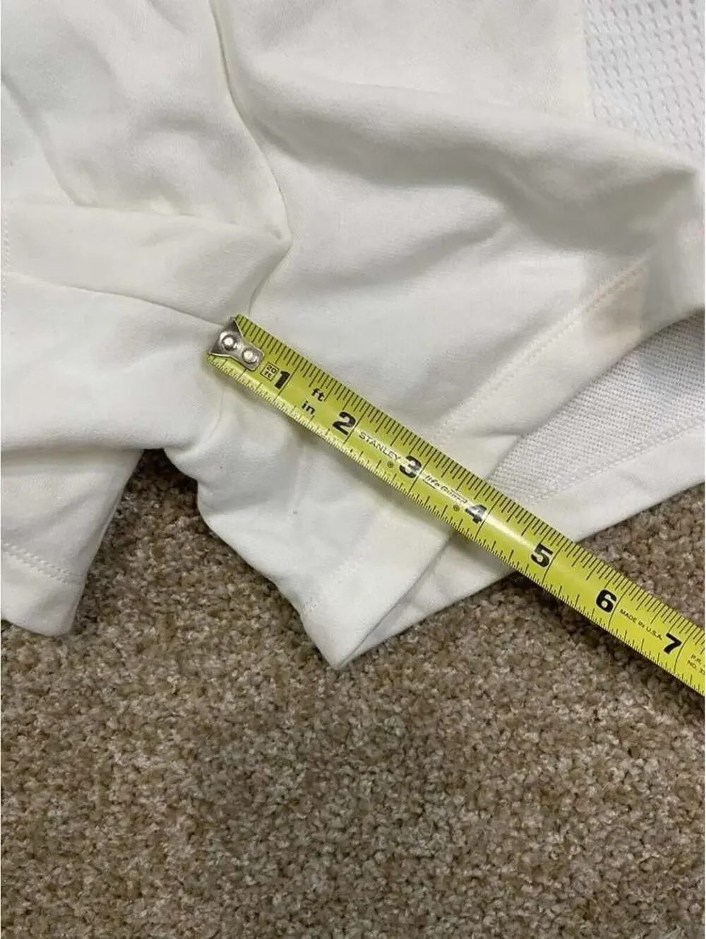 New NIKE‎ Sportswear Essential High Rise Fleece Shorts White Women's M ( 100$)